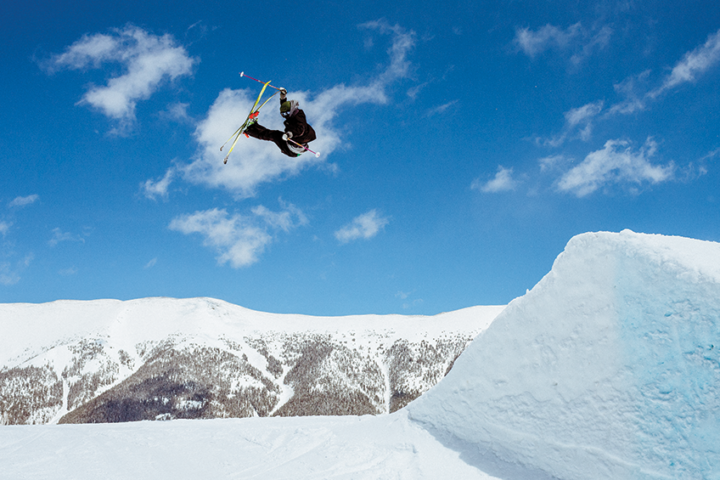 Park skiing